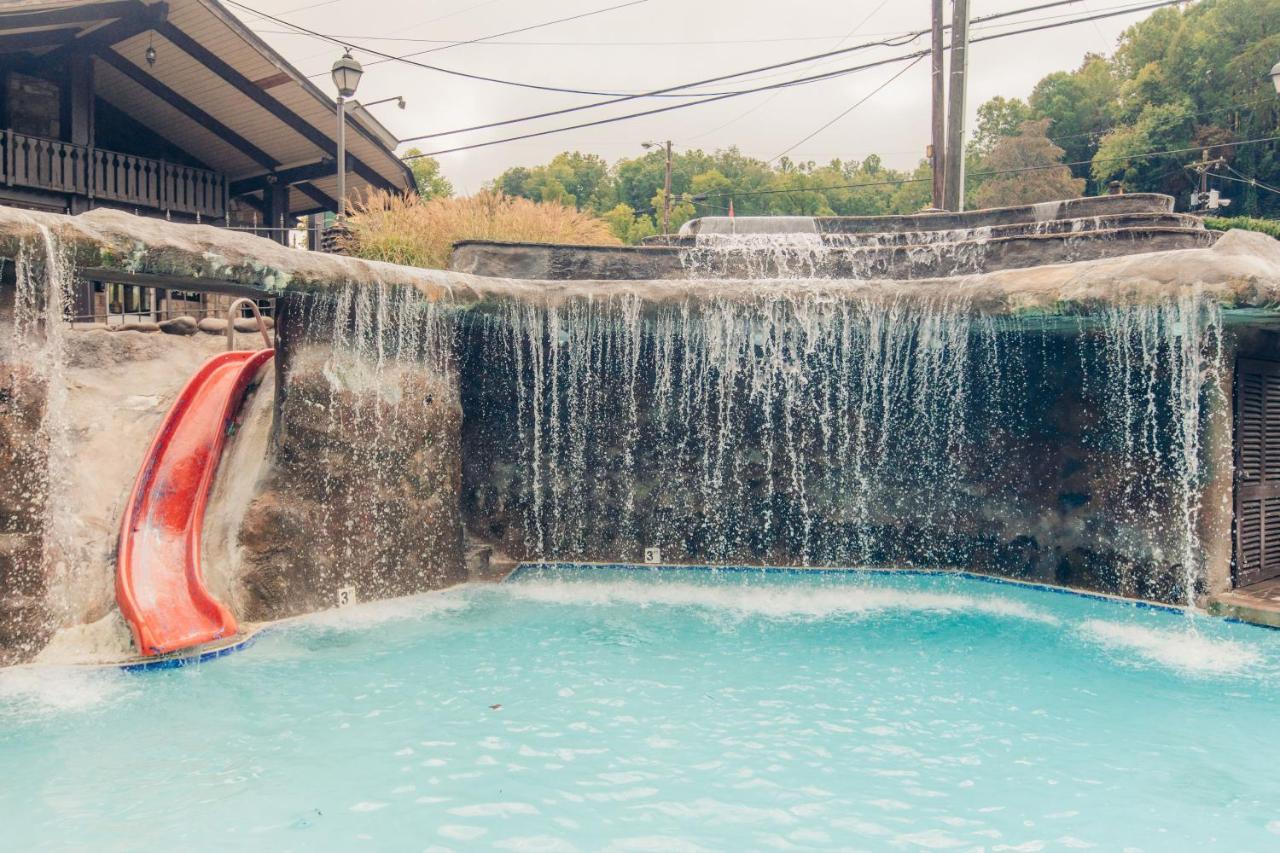 Brookside Lodge Gatlinburg Bagian luar foto